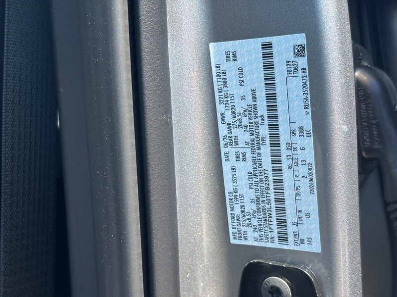 Ford F-150 Vehicle Full-screen Gallery Image 26