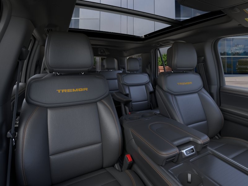 Ford Expedition Vehicle Full-screen Gallery Image 12