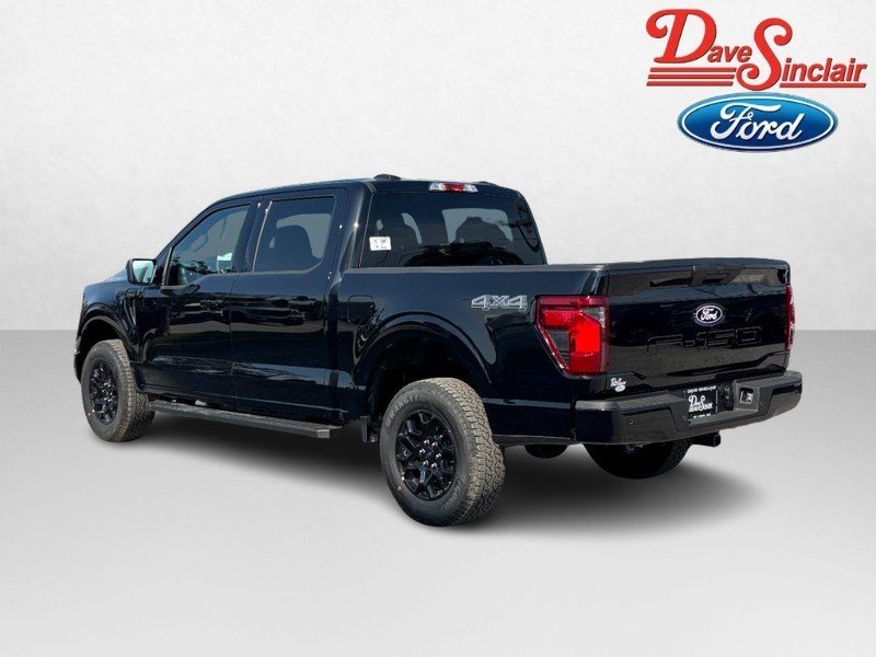 Ford F-150 Vehicle Full-screen Gallery Image 09