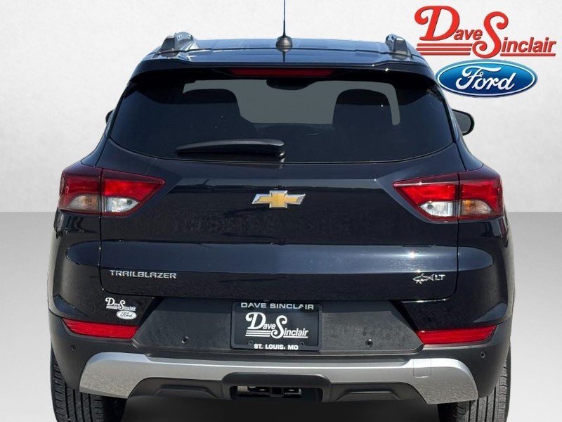 Chevrolet TrailBlazer Vehicle Image 08
