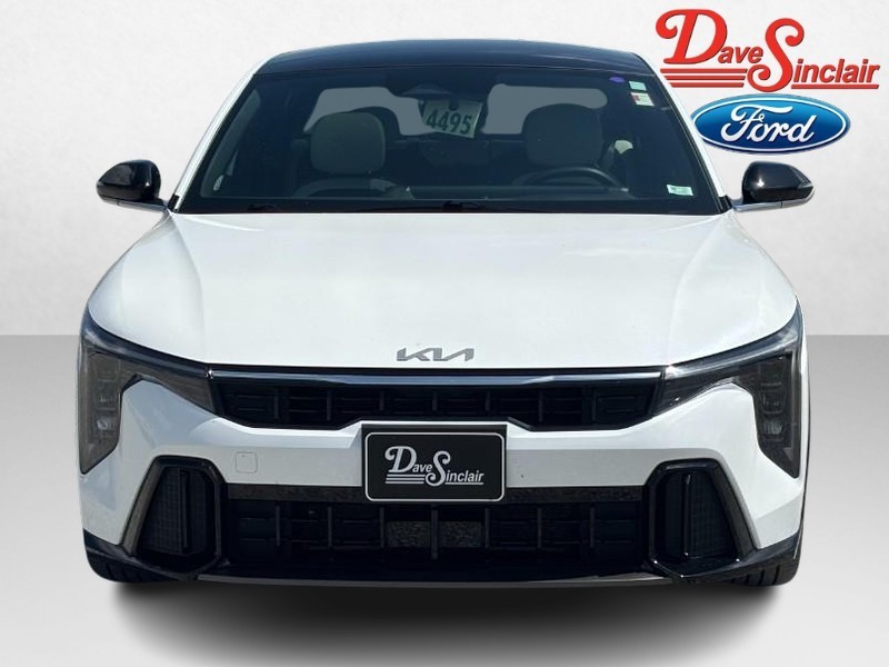 Kia K4 Vehicle Image 02