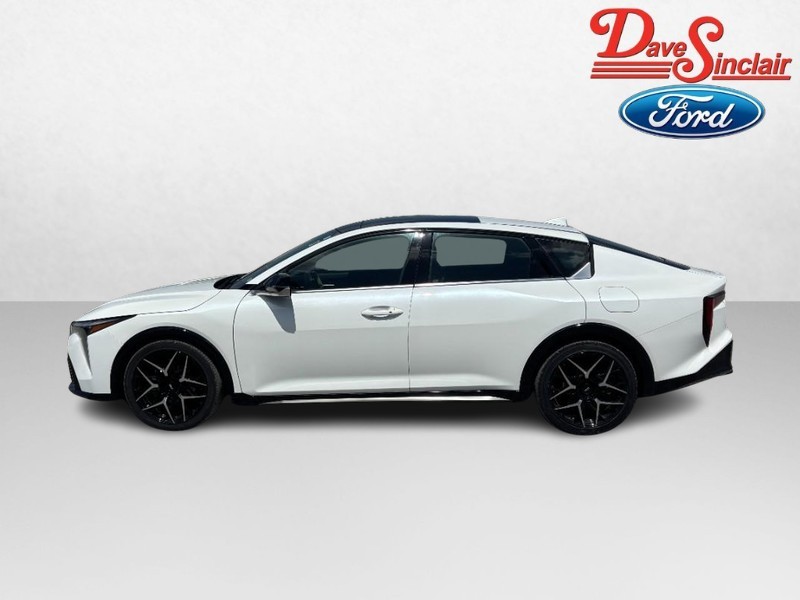 Kia K4 Vehicle Image 10