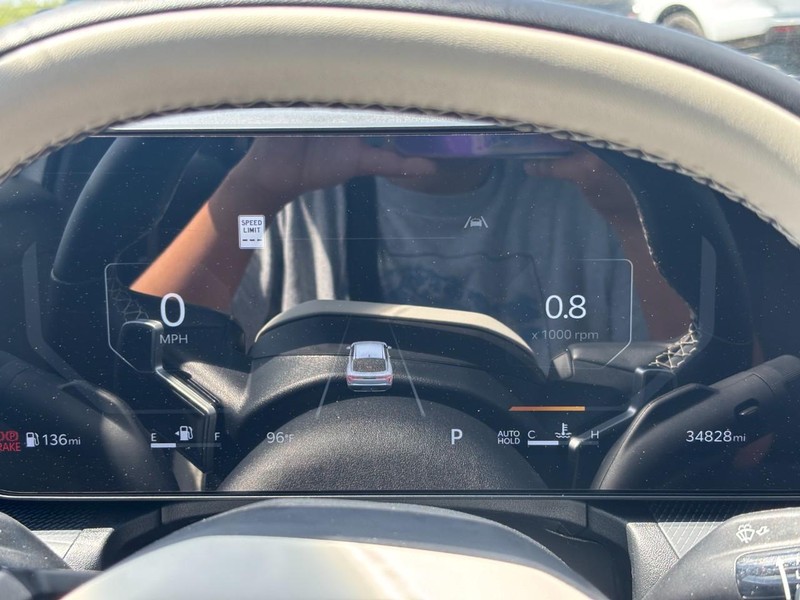Kia K4 Vehicle Image 22
