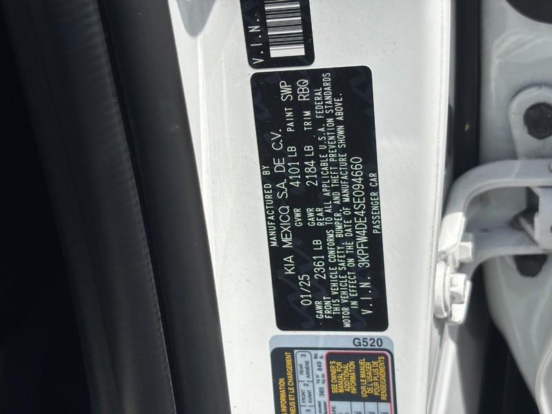 Kia K4 Vehicle Image 27