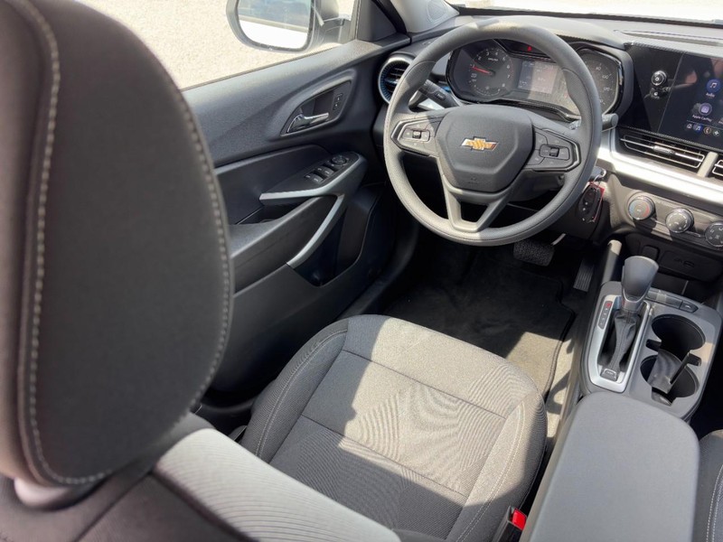 Chevrolet Trax Vehicle Full-screen Gallery Image 11