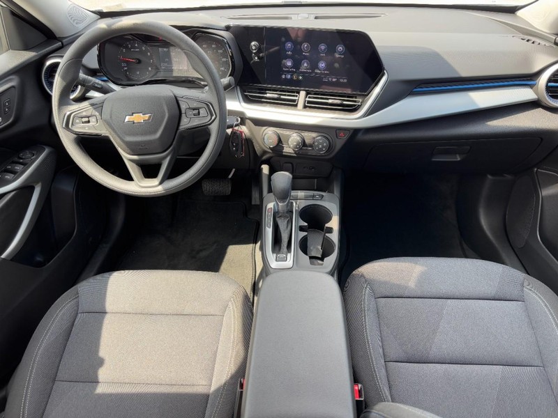 Chevrolet Trax Vehicle Full-screen Gallery Image 12