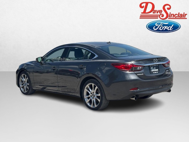 Mazda MAZDA6 Vehicle Full-screen Gallery Image 09