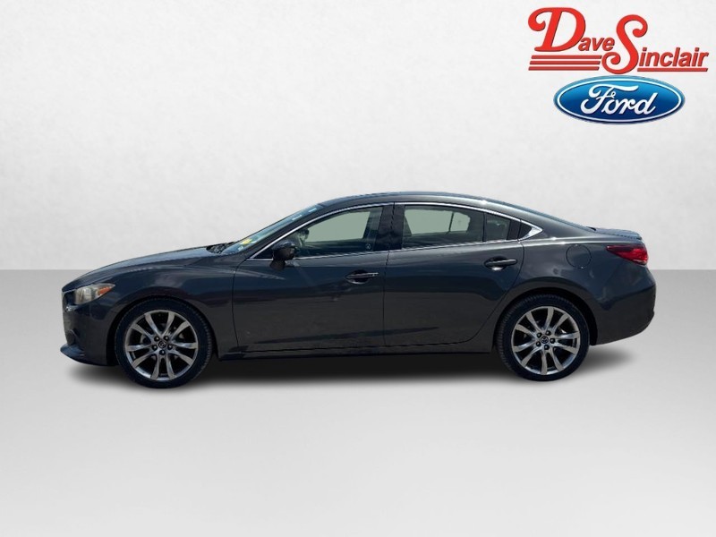 Mazda MAZDA6 Vehicle Full-screen Gallery Image 10