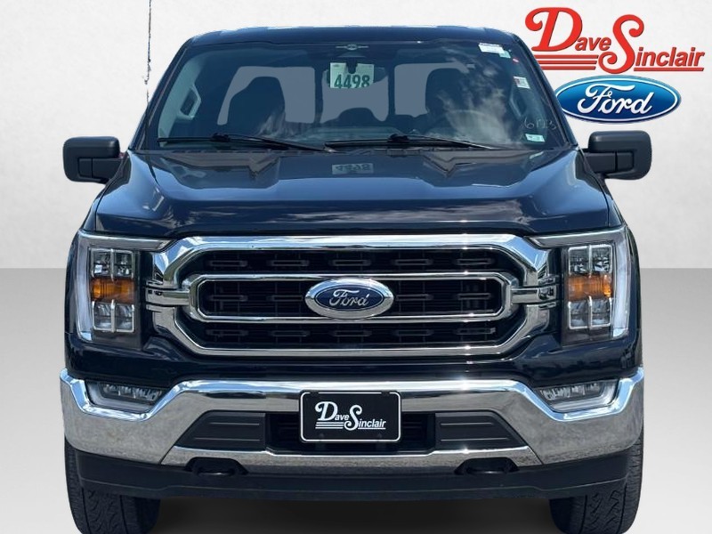 Ford F-150 Vehicle Full-screen Gallery Image 02