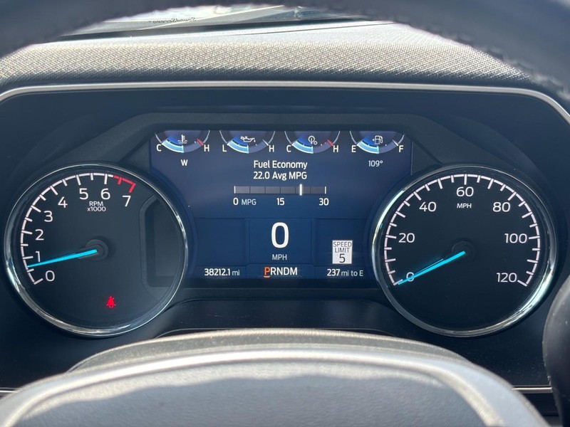 Ford F-150 Vehicle Full-screen Gallery Image 20