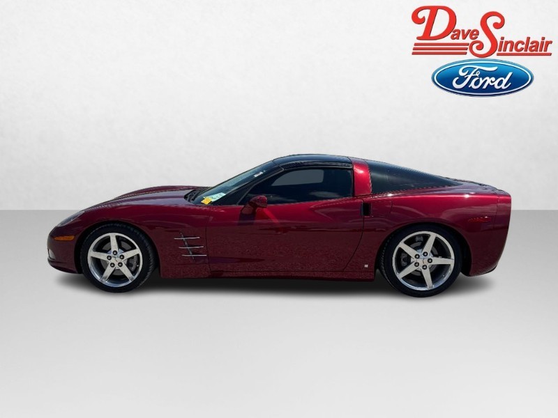 Chevrolet Corvette Vehicle Image 10