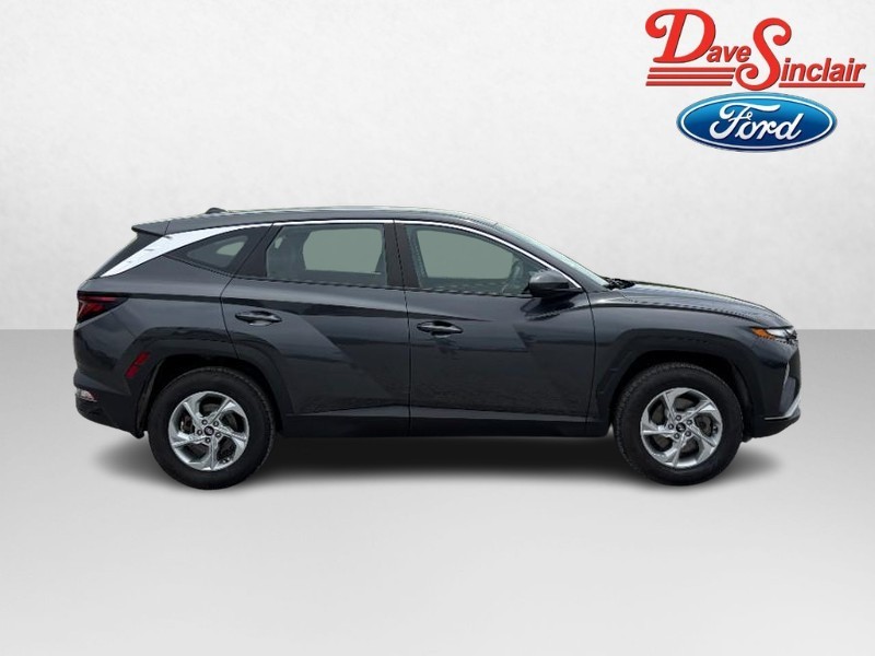 Hyundai Tucson Vehicle Image 05