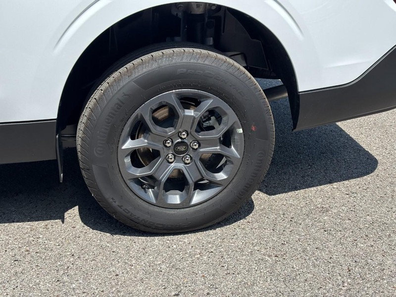 Ford Maverick Vehicle Full-screen Gallery Image 12