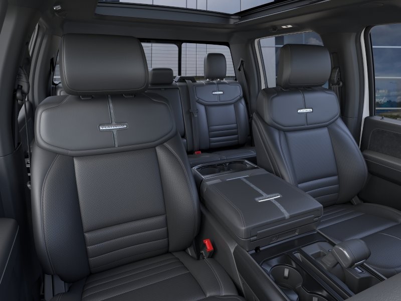 Ford F-150 Vehicle Full-screen Gallery Image 12