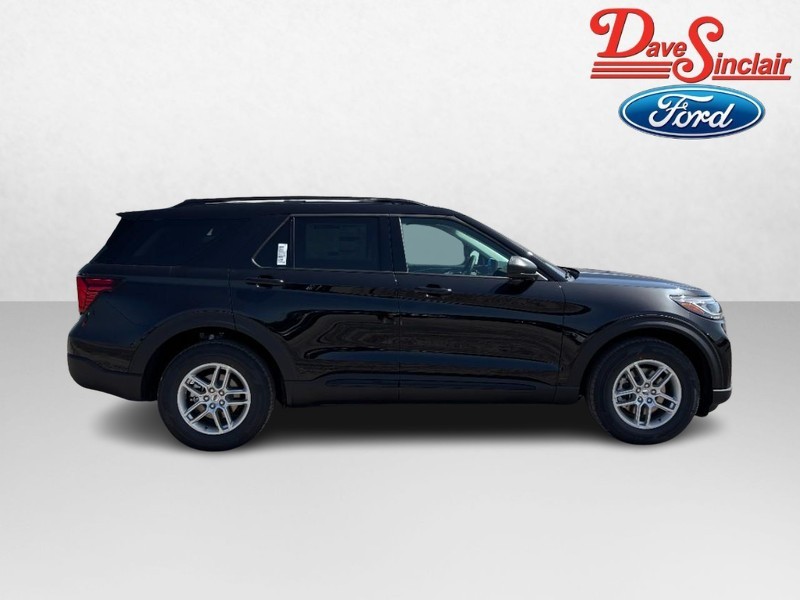 Ford Explorer Vehicle Full-screen Gallery Image 05
