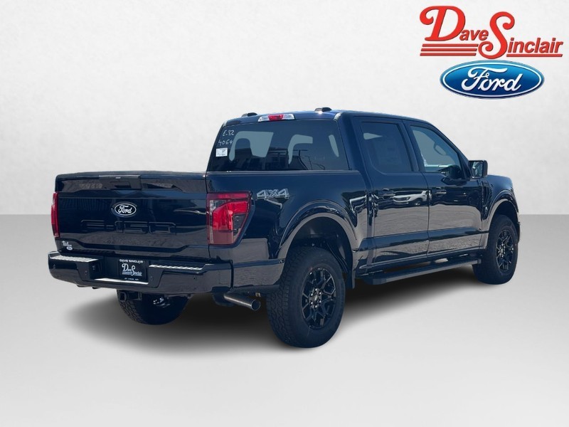 Ford F-150 Vehicle Full-screen Gallery Image 07