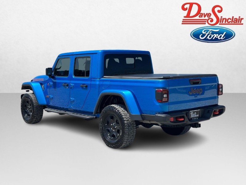 Jeep Gladiator Vehicle Full-screen Gallery Image 09
