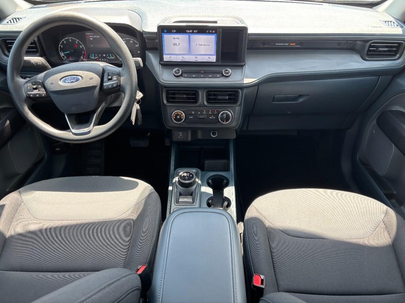 Ford Maverick Vehicle Full-screen Gallery Image 15