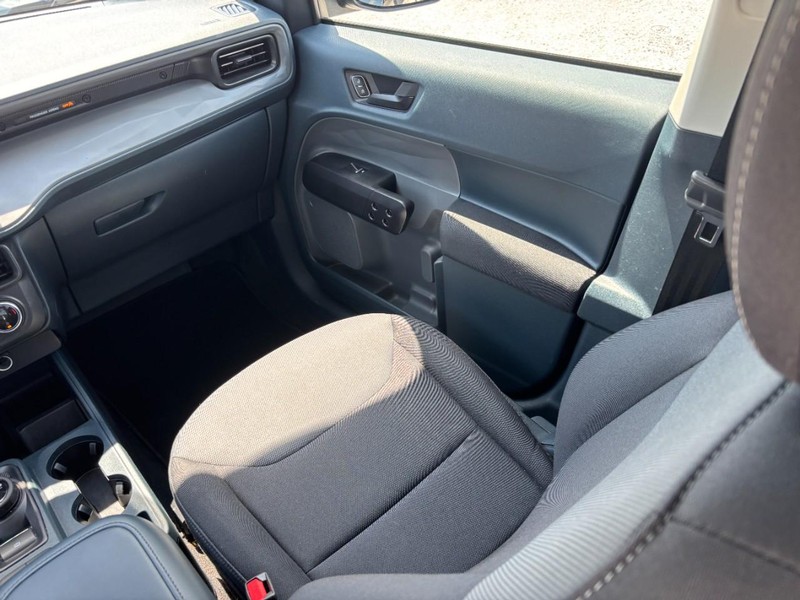 Ford Maverick Vehicle Full-screen Gallery Image 16