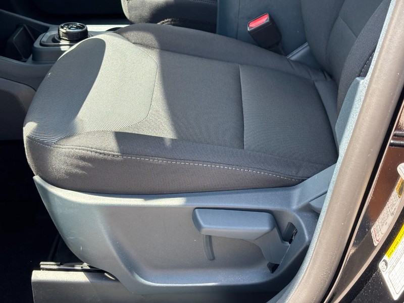 Ford Maverick Vehicle Full-screen Gallery Image 17