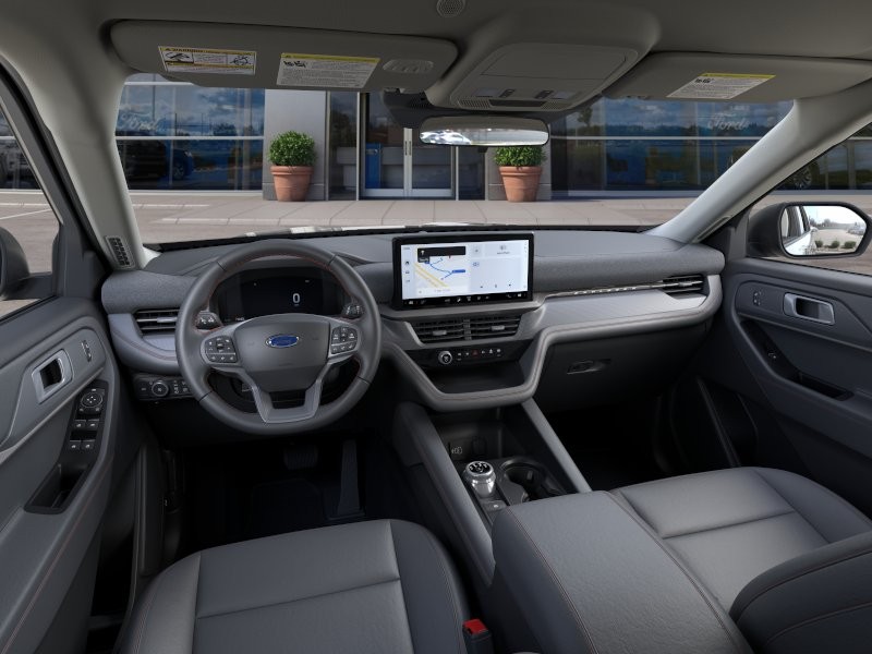 Ford Explorer Vehicle Full-screen Gallery Image 11