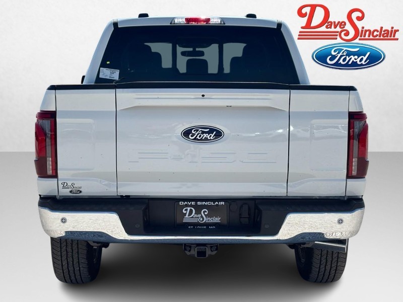 Ford F-150 Vehicle Full-screen Gallery Image 08