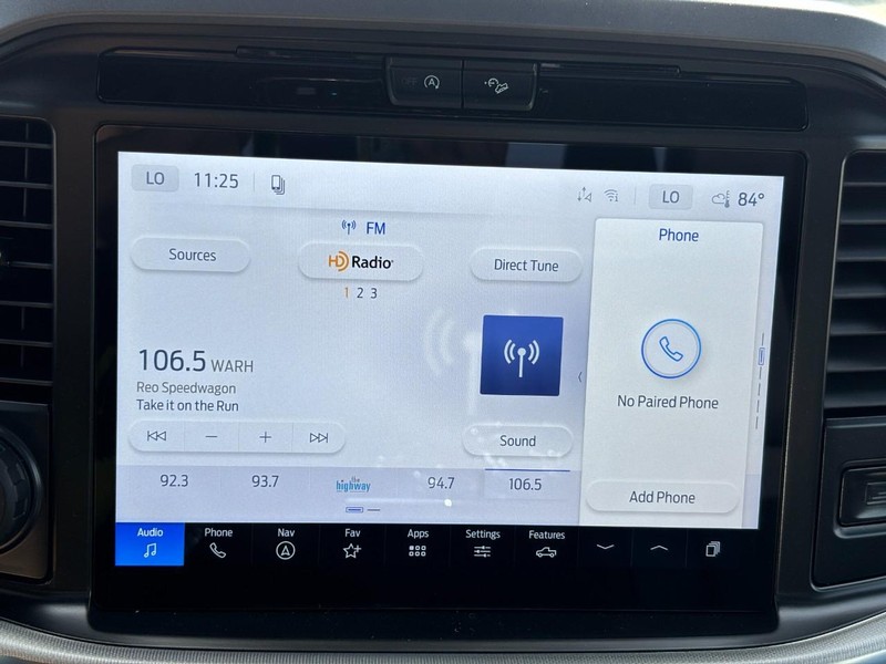 Ford F-150 Vehicle Full-screen Gallery Image 21
