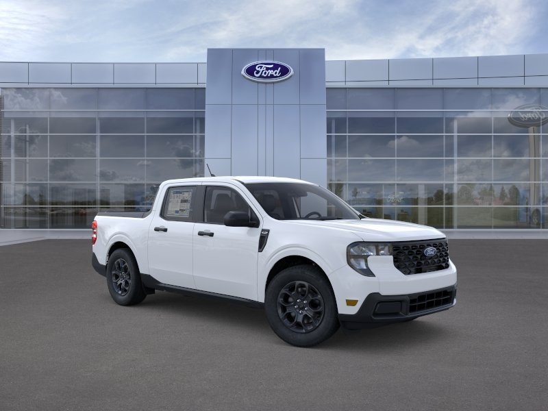 Ford Maverick Vehicle Full-screen Gallery Image 09