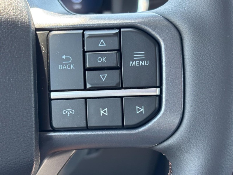 Ford F-150 Vehicle Full-screen Gallery Image 19