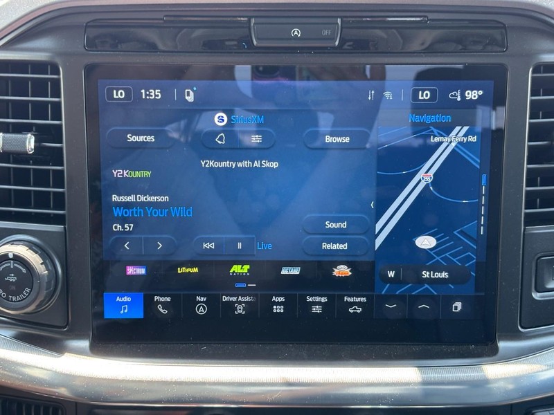 Ford F-150 Vehicle Full-screen Gallery Image 21