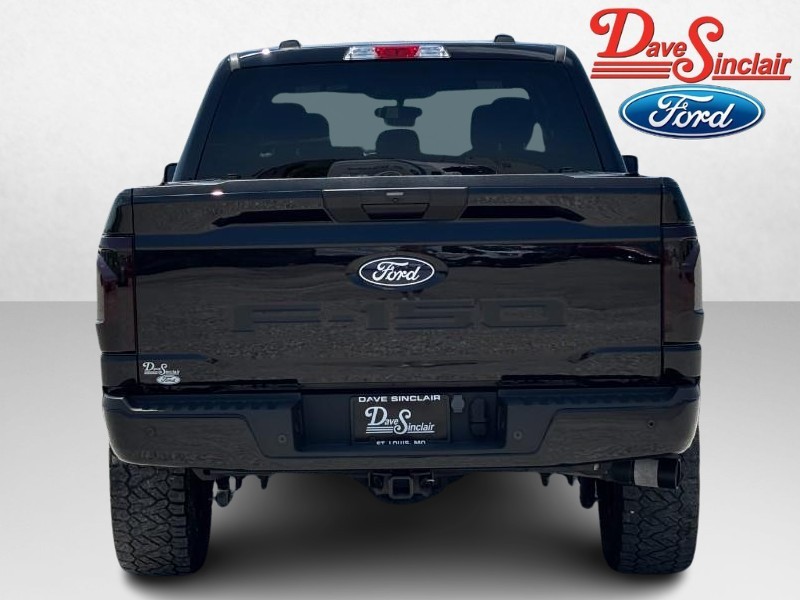 Ford F-150 Vehicle Full-screen Gallery Image 08