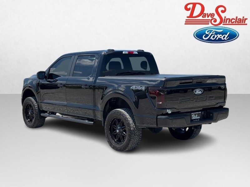 Ford F-150 Vehicle Full-screen Gallery Image 09