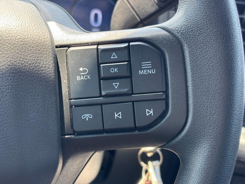 Ford F-150 Vehicle Full-screen Gallery Image 20
