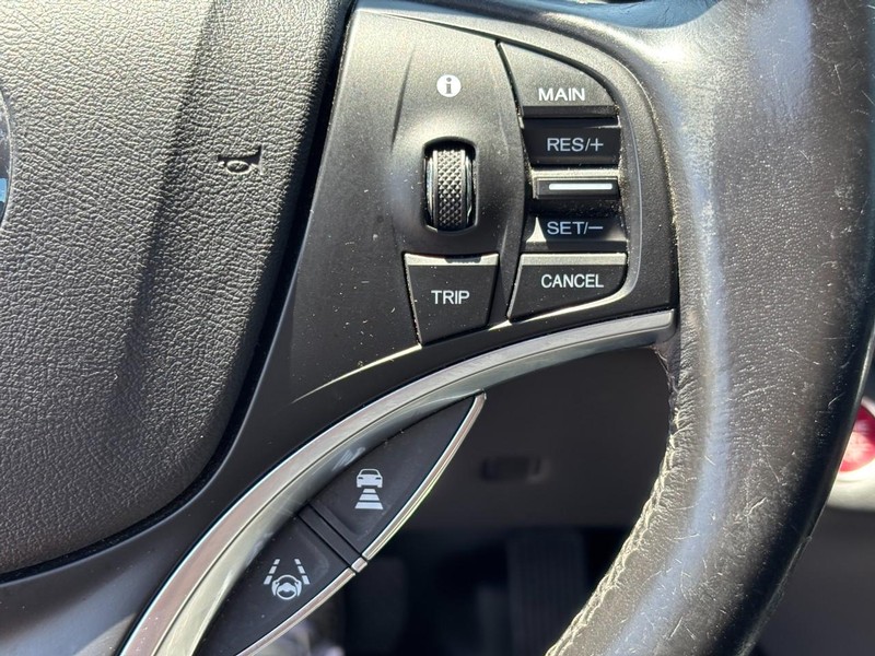 Acura MDX Vehicle Full-screen Gallery Image 20