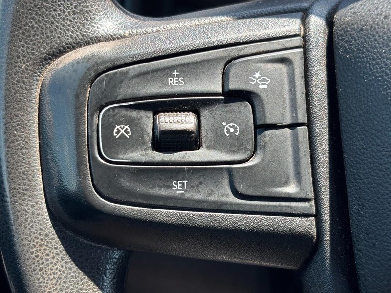 GMC Sierra 2500HD Vehicle Image 18