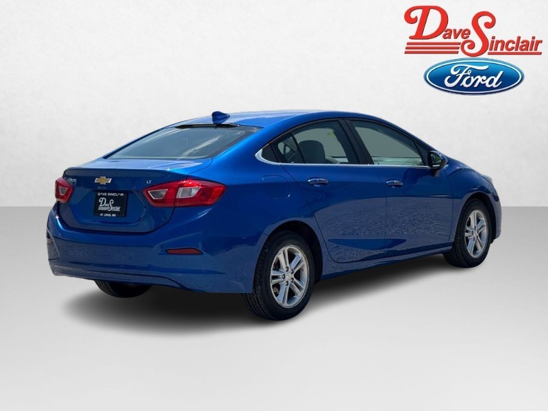 Chevrolet Cruze Vehicle Image 07