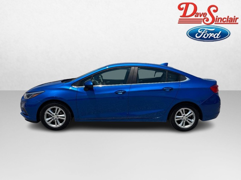 Chevrolet Cruze Vehicle Image 10