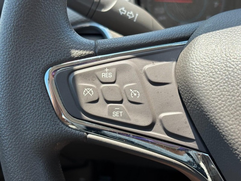 Chevrolet Cruze Vehicle Image 19