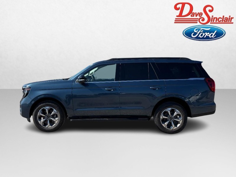 Ford Expedition Vehicle Full-screen Gallery Image 10