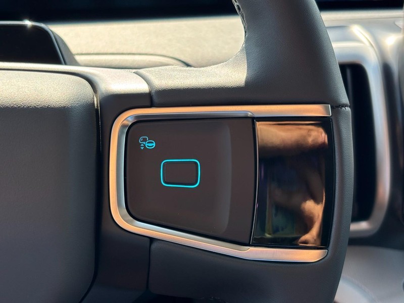 Ford Expedition Vehicle Full-screen Gallery Image 21