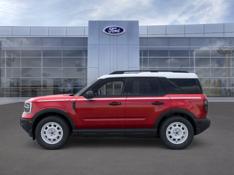 Ford Bronco Sport Vehicle Full-screen Gallery Image 04