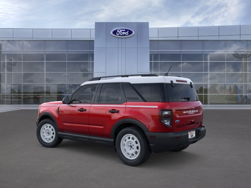 Ford Bronco Sport Vehicle Full-screen Gallery Image 05