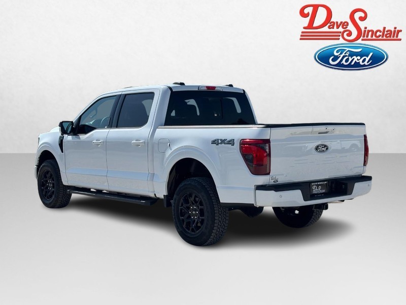 Ford F-150 Vehicle Full-screen Gallery Image 09