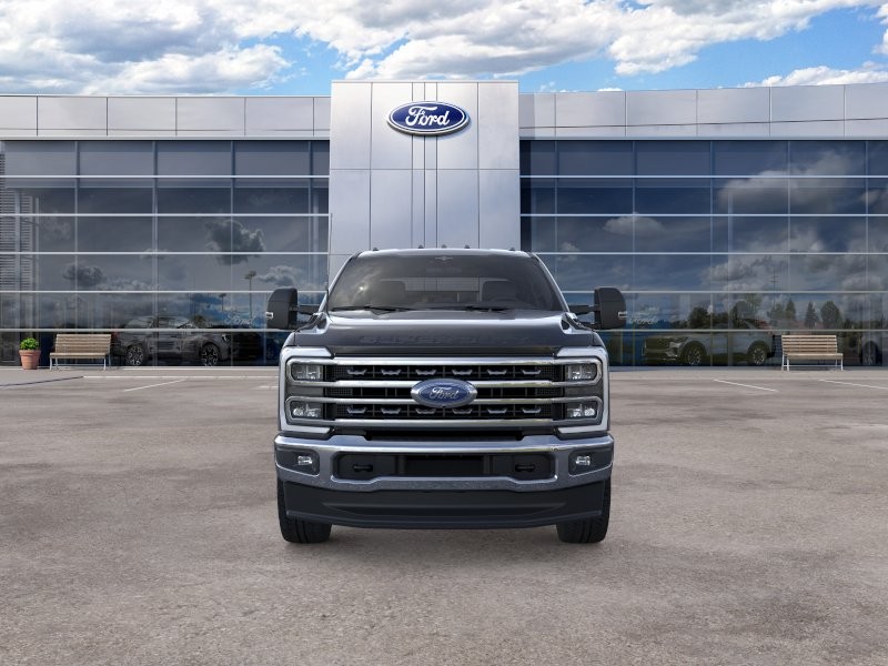 Ford Super Duty F-250 SRW Vehicle Full-screen Gallery Image 08