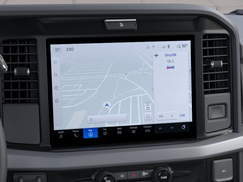 Ford Super Duty F-250 SRW Vehicle Full-screen Gallery Image 16