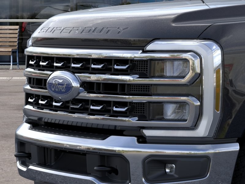 Ford Super Duty F-250 SRW Vehicle Full-screen Gallery Image 19