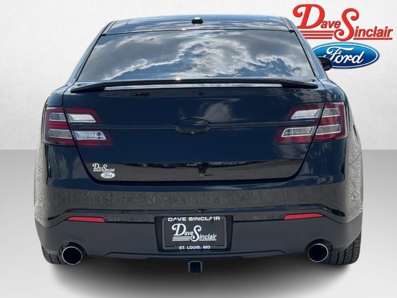 Ford Taurus Vehicle Full-screen Gallery Image 08