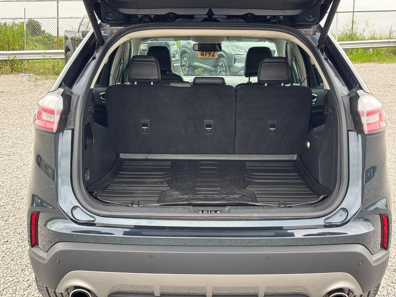 Ford Edge Vehicle Image 11