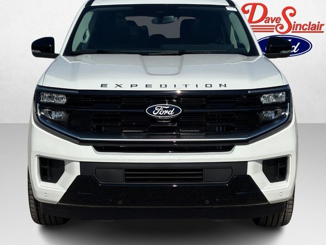 2027 Ford Expedition Platinum thumbnail image 02