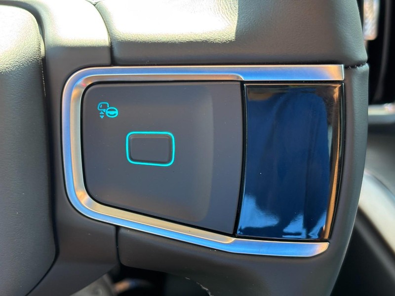 Ford Expedition Vehicle Full-screen Gallery Image 21